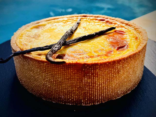 flan pâtissier, à la vanille et aux mirabelles de Lorraine