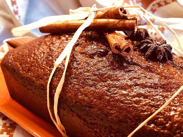 Pain d'épices au gingembre-fruits-cannelle à Hyères, chez Accro de gateaux