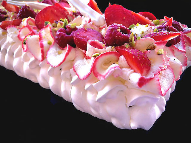 Pavlova ganache namelake chocolat pistache et fruits rouges