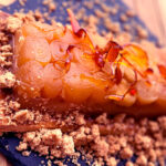 Tarte aux nectarines, abricots, amandes & pralines roses
